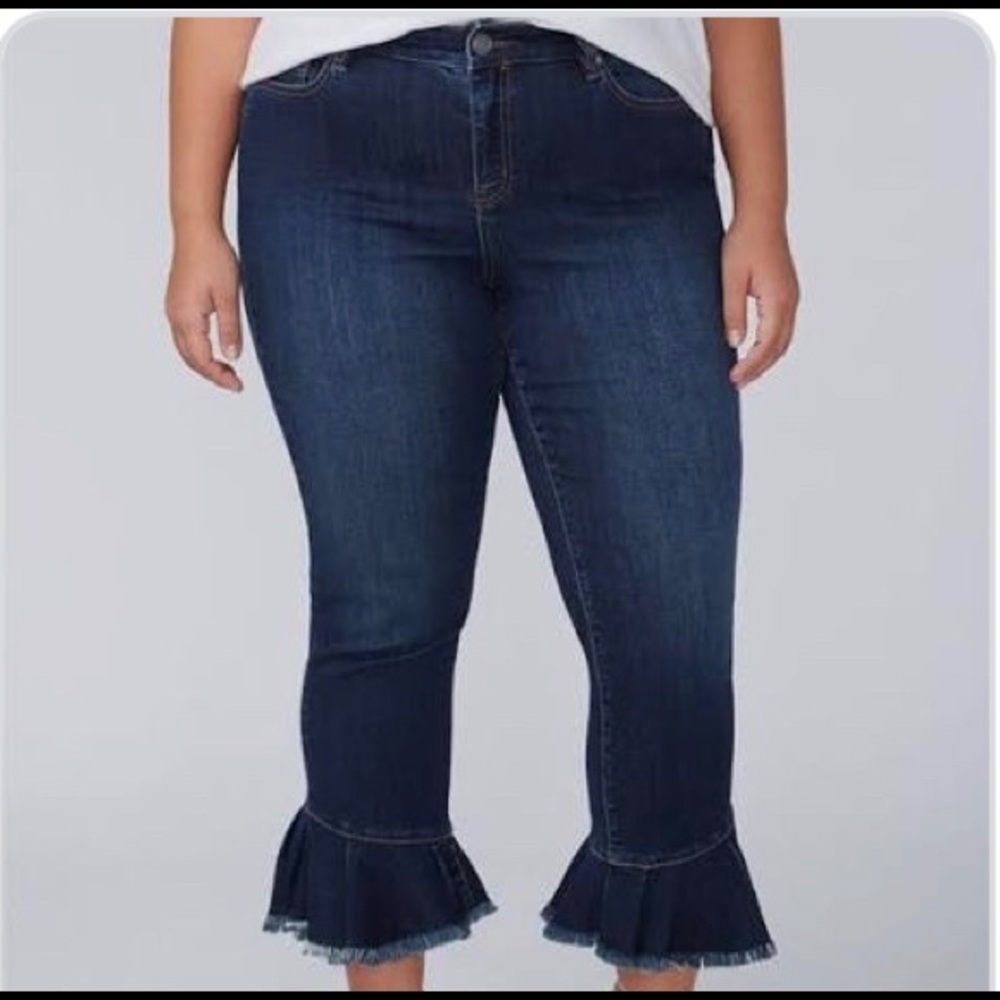 Lane Bryant size 14 cropped Jean 26 inch inseam see photos for measurements